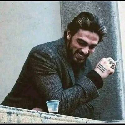 _F___15's profile picture. أنا انسان بسيط  جدا لدرجة  ان كوب من القهوة كفيله ان تغير لي نفسيتي ...محب وصديق للجميع .. ❤
أعشق #الهلال  وكل شيئ يتعلق باللون #الازرق   💙💙💙