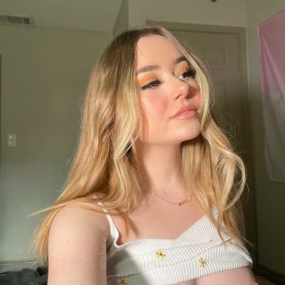 arenya531172's profile picture. 