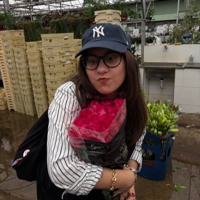 yasmothers's profile picture. intelectual&perua. (ela/dela) 💋 ‧₊˚✧