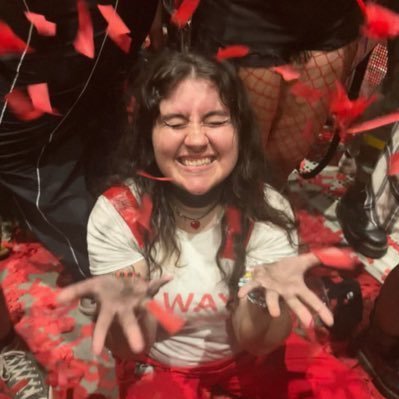 pushonthrxugh's profile picture. the sun will rise and we will try again. always.