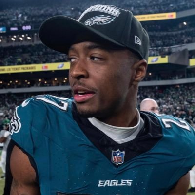 friedbymik's profile picture. #nothingeverhappens