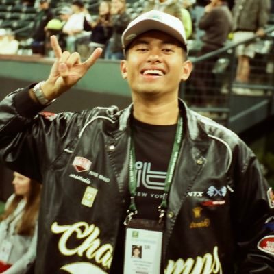 xlancesanchez's profile picture. building with my internet friends 🔗