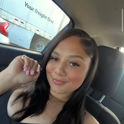 wwhiitney's profile picture. 💕♋️🌸⭐️🎀💕