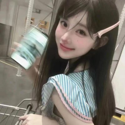 i2IfslfDC8UAfnh's profile picture. もしあなたが経済的に困窮しているなら、私に連絡して、あなたを助けることができるかもしれません