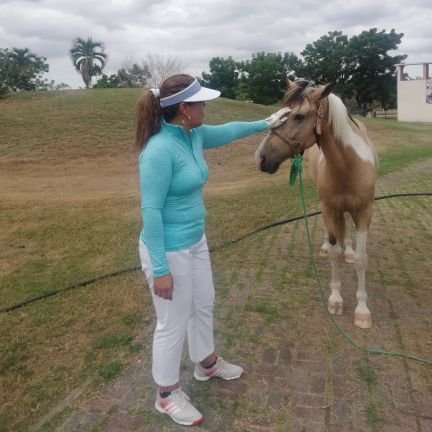 paolaopioide's profile picture. Viajera en el tren de la vida.
#Golf #pilates #danza