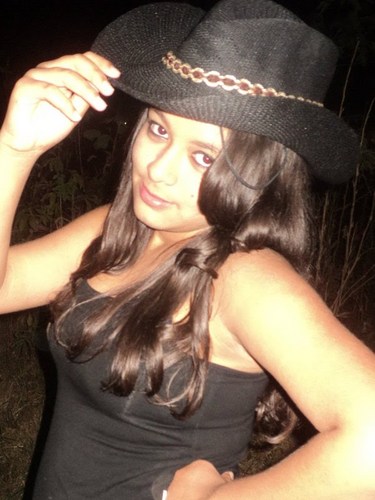 Meu nome éé Mariana ,mas pode me chamar de Mari me façam feliz sigam-me *-----*/