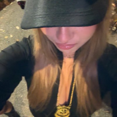 mathildemnlt's profile picture. 