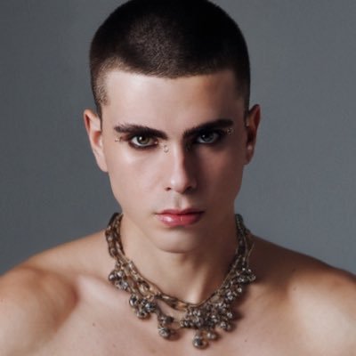 pedrolaviax's profile picture. 