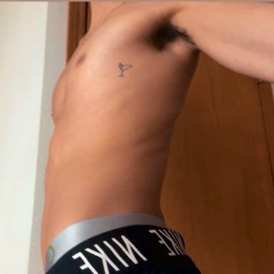 twinkoflaguna's profile picture. Snapchat: @superstarlo **OnlyFans link below ⬇️