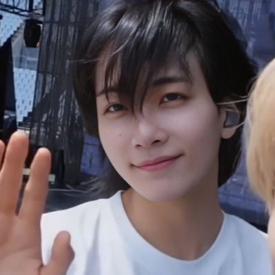 jonginks's profile picture. ⊹ ᮫࣭﹆ֹ 🧸#해찬 ! 𓂃 ✿ #정한 #카이 #文俊辉 𓂃 ʕ˘Ⱉ˘⠕ʔ