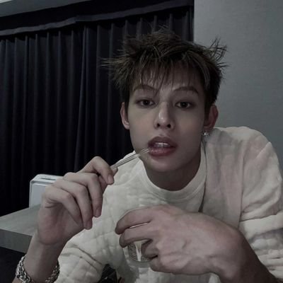 woolongthinker's profile picture. will be so loud about geonxinrioz