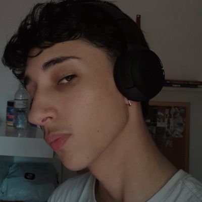manuzinhox's profile picture. Falo oq vem na cabeça, e nem sempre faz sentido