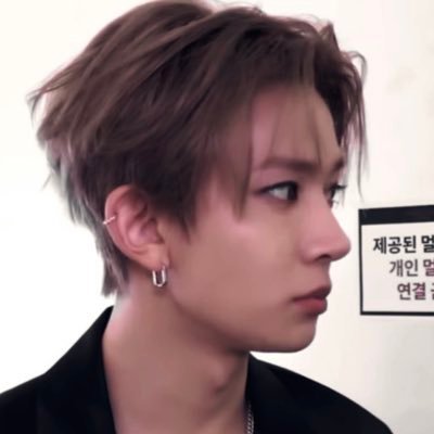 allnidans's profile picture. yes i’m the kpop stan that sold feet pics for streams