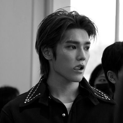 FULLERM0ON's profile picture. Jesus is king.