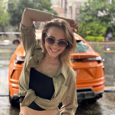 Emily123Joyvi's profile picture. 🚗 Classics don't age, style lives on | 🛠️ Time-polished works of art!
#classic car enthusiasts #vintage mechanical  🚫 robot#VintageVibes