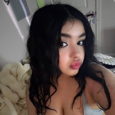 mecry333739's profile picture. hello everyone my name is Mercy I'm looking for a good relationship I'm a single I'm 28 years old I'm looking for the right man who like me to comment and send