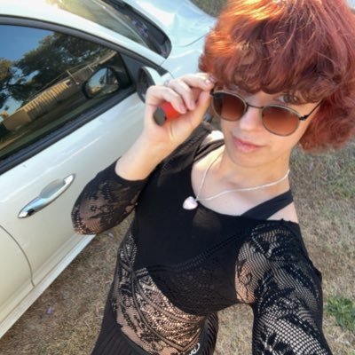 UserDefaz's profile picture. I play zombies and I take E | https://t.co/enaBLUot28 https://t.co/UFD7OmmHjR