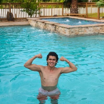 daavidcc's profile picture. Creo que todos los deseos siempre se cumplen, sólo que a veces tardan más de la cuenta.|Licenciado en Derecho⚖|Mtro. en Derecho Privado🫡|Cruz Azul 💙