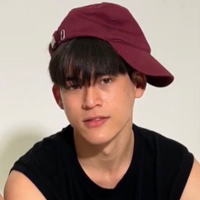 GiGiGuinzly's profile picture. 🐻🐧 🏀🎸🧛 🩸follow each other