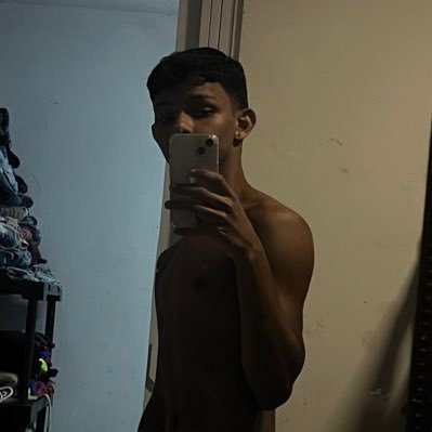 adelefalsa's profile picture. aquela do paulo freire alfabetizando a lea michele