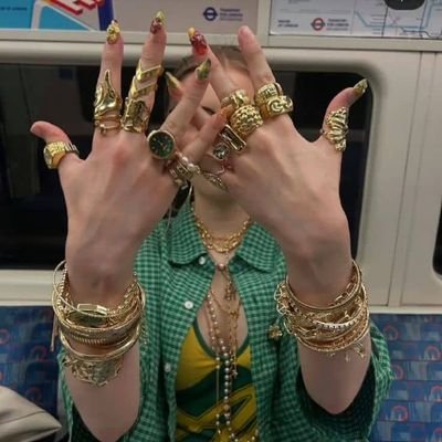 Joseph22651243's profile picture. Please 🙏Follow My New Page Account
Passionate Gold and Jewelry Dealer | Specializing in exquisite pieces and honest transactions.