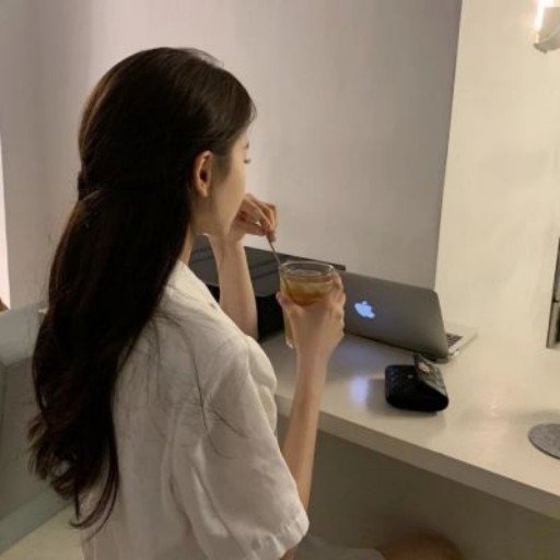 zf7q96ik7527612's profile picture. The world is as big as your heart