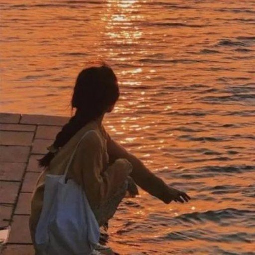 q5gvjvd5o610139's profile picture. The world is vast, depending on how big your heart is