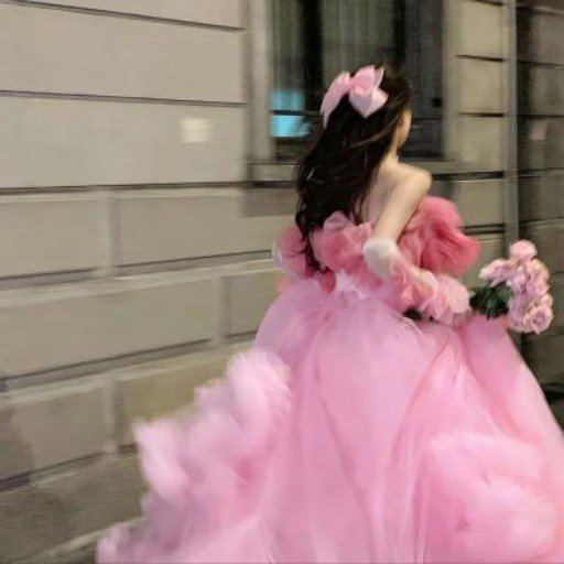 sbeuy7npom55376's profile picture. The world is vast, depending on how big your heart is