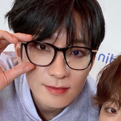 mandydowonwoo's profile picture. woodz and wonwoo collector. ♡