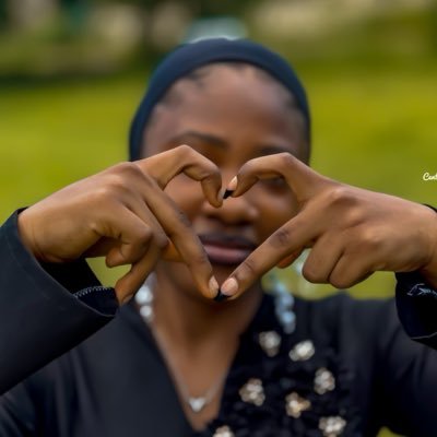 waurelia047's profile picture. Crypto meets modesty 🧕 | Faith. Finance. Freedom.