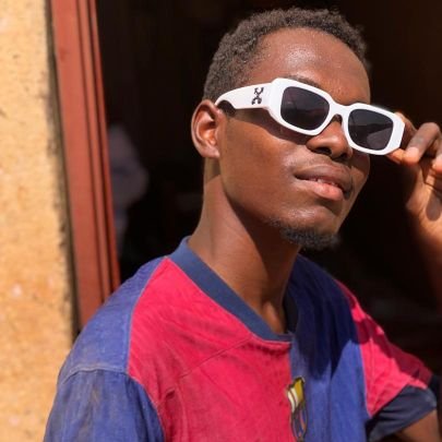 YwsfL96457's profile picture. 