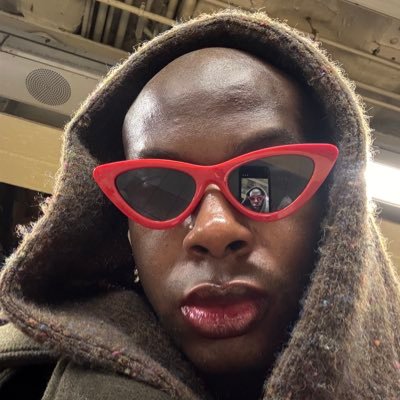 cenniepop's profile picture. Centrell or Cen to all, Chili and Cennie to some, and Kitten if ya nasty | Non-binary transfem bratz doll 💋🍉