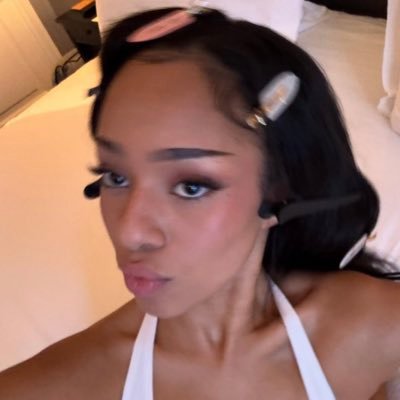 scissorosaurous's profile picture. 