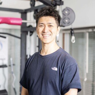 Lk178pSclk43794's profile picture. オーストラリアでスポーツを教えた経験から、
「幸せの土台は健康」と気づき整体師へ。
現在は福岡・薬院で整体と運動療法を融合し、
1,000人以上の腰痛・姿勢・ダイエット改善をサポート。
“正しく鍛えれば体も人生も変わる”をテーマに、
あなたをもっと元氣にする発信をしています。