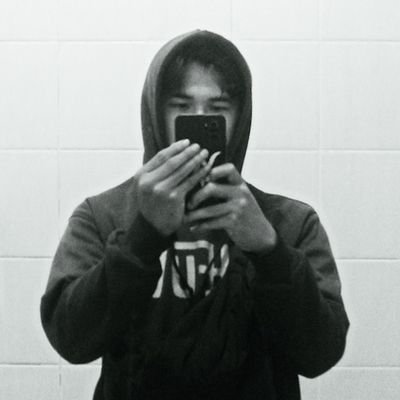 grokareu's profile picture. 