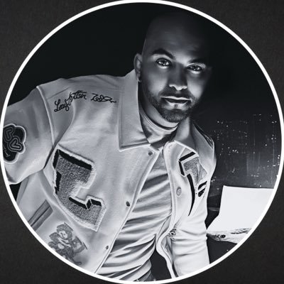 anys_thereturn's profile picture. « Chaque regard a son secret, le mien préfère le silence. »