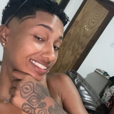 mdemabi's profile picture. não sei