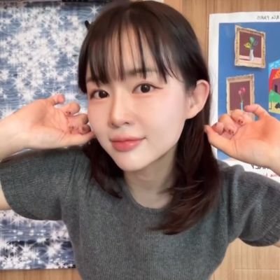 psypsypsysuae's profile picture. grok ; 본진 최애는 김진아로 추정됩니다. 맞나요? 😊