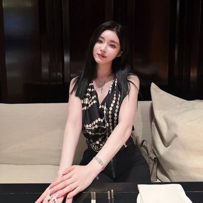 KimDoubleB's profile picture. 라인:dy858 , 일상 이모저모☞ 저랑 친구 할래요?