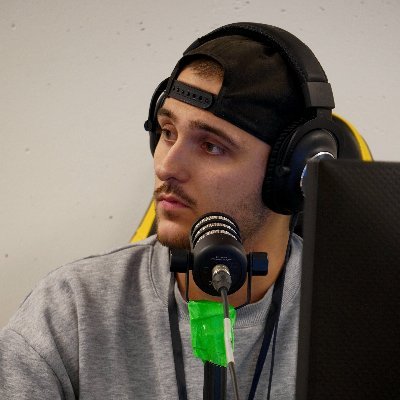 AsckyTV's profile picture. 📰 Journaliste DIPLÔMÉ 
🎙RLCS Main Event Caster
💚 Head of @ParlonsEsport 
📩 antoine@parlons-esport.com