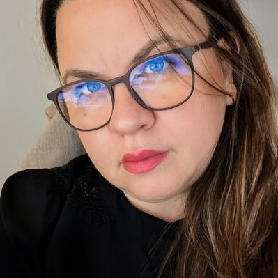 brzaodraketle's profile picture. Ovo je javno igralište i došla sam da se zabavim