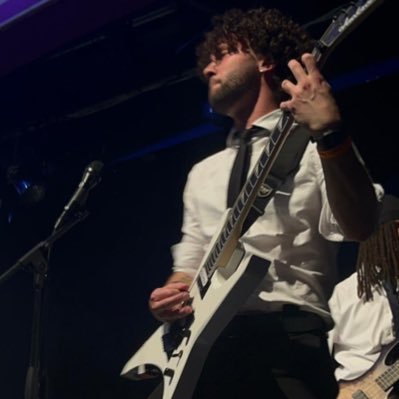 Joeydoesnowt's profile picture. love metal hate racism