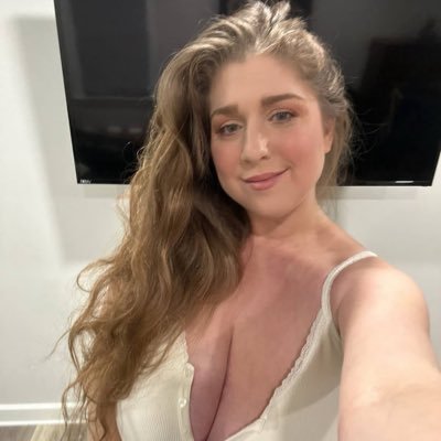 KarenPizpatrick's profile picture. God & Country, family .America first 🇺🇸🇺🇸🇺🇸🇩🇪🇩🇪🇩🇪🇩🇪#MAGA . I think UK need to work on their immigration issues.