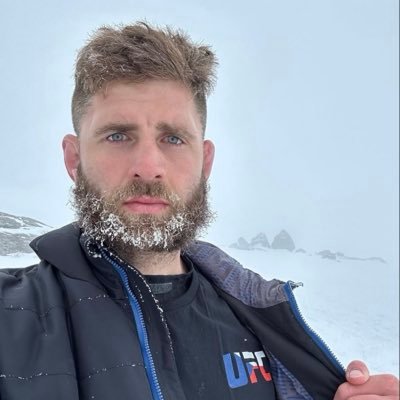 i_mo7mdii's profile picture. لا أبْرَحُ حَتَّى أَبْلُغ َ