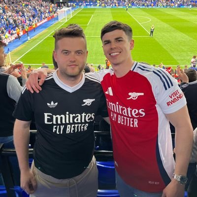 ScoreguyA's profile picture. Arsenal  ST holder 🔴,Free thinker.NHS manager.Two True love,my wife and Arsenal-I decide the order.Witnessed High and Lows,The 1971 double never forgotten. 🔴