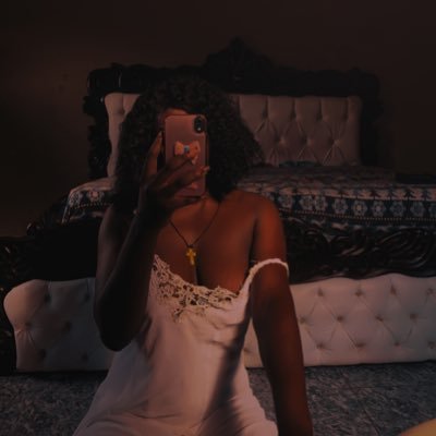 blaqbarbie_28's profile picture. Biggest 9ja Barb💅🏽🎀❤️ @Nickiminaj liked 1x🥹❤️                       
             내 꿈의 파편들은 어디로 갔나.....💜💜