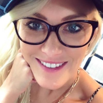 Evansgzz7's profile picture. Female philanthropist helper billionaire