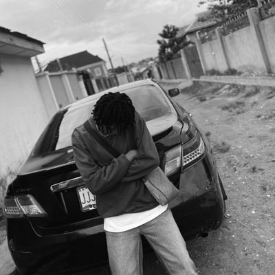 tybillions042's profile picture. 