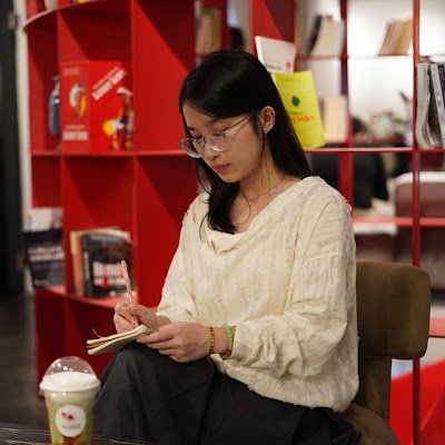 viuwurmatee's profile picture. 