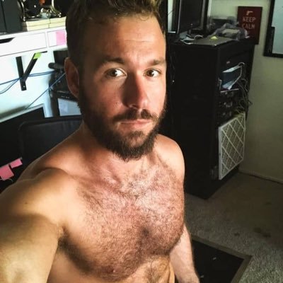 romi29335's profile picture. 